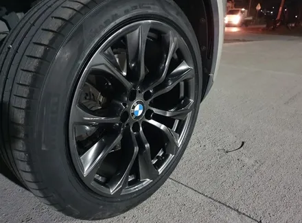 BMW X6 고스트크롬 다크스퍼터링<자동차휠도색><원주휠복원> / 원주시 소초면
