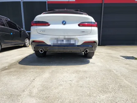 원주 자동차튜닝 BMW X4 블랙유광 휠도색 휠복원 왜케치 범퍼 블랙 하이그로시 도색! / 원주시 소초면