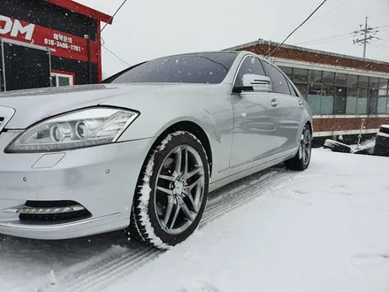 휠도색가격 벤츠 S500 고스트크롬 다크스퍼터링 휠도색  캘리퍼도색 시공! / 원주시 소초면