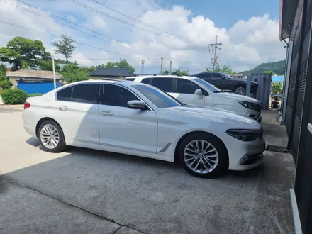 자동차 휠 긁힘 BMW 520D 고스트크롬 휠도색 시공과 캘리퍼도색 가능한 곳! / 원주시 소초면