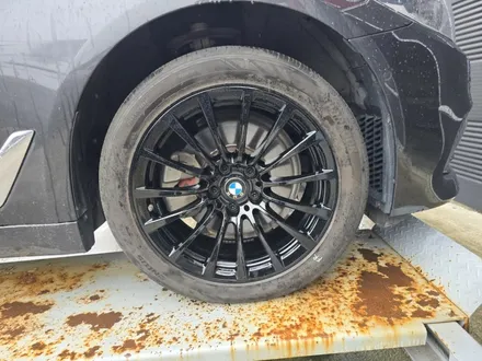 제천휠수리 BMW 520D 블랙유광 휠도색 작업 전후 사진! / 원주시 소초면