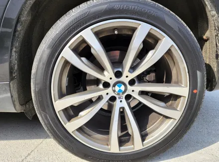 휠수리비용 BMW X5 고스트크롬 다크스퍼터링 휠도색 캘리퍼도색 업체! / 원주시 소초면