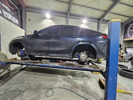 원주휠도색 BMW X6 블랙유광 휠도색 시공작업 소개합니다! / 원주시 소초면