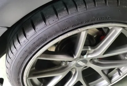 원주휠도색 BMW M3 블랙유광 휠도색 작업 전후사진! / 원주시 소초면