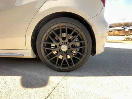 제천휠복원 벤츠A클래스 AMG 고스트크롬 다크스퍼터링 휠도색! / 원주시 소초면