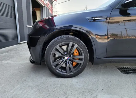 자동차휠복원 BMW X6 블랙유광 휠도색 시공결과! / 원주시 소초면