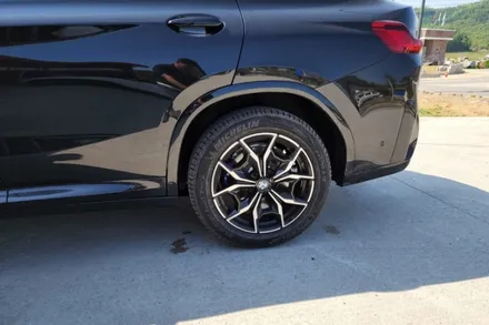 자동차휠기스 복원 BMW X4 블랙유광 휠도색 시공작업 소개! / 원주시 소초면