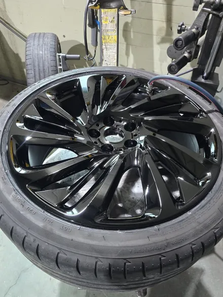 춘천휠도색 BMW I8 블랙유광 휠도색 작업하기! / 원주시 소초면