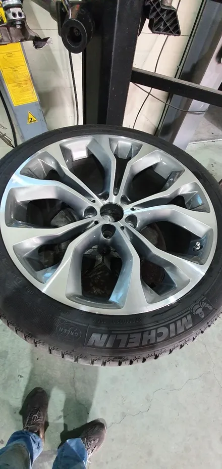BMW X6 다이아몬드컷팅 휠수리 잘하는곳! / 원주시 소초면