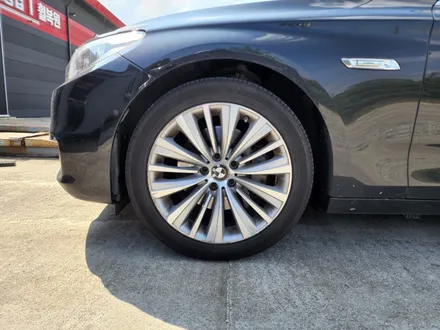 자동차 휠기스 BMW 6GT 고스트크롬 다크스퍼처링 휠도색 휠복원 휠수리 시공과정! / 원주시 소초면