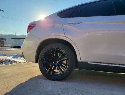 자동차 휠 복원 가격 bmw x6 블랙유광 휠도색 휠복원 휠수리! / 원주시 소초면