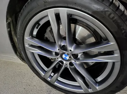 휠 도색 가격 BMW 640D 고스트크롬 다크스퍼터링 휠도색과 휠복원 작업은! / 원주시 소초면