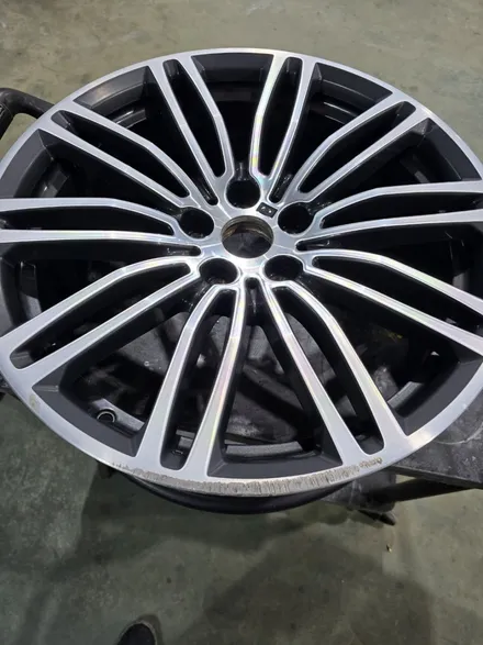 여주휠수리 BMW 530E 다이아몬드컷팅 휠복원 과정! / 원주시 소초면