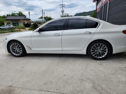 자동차 휠 긁힘 BMW 520D 고스트크롬 휠도색 시공과 캘리퍼도색 가능한 곳! / 원주시 소초면