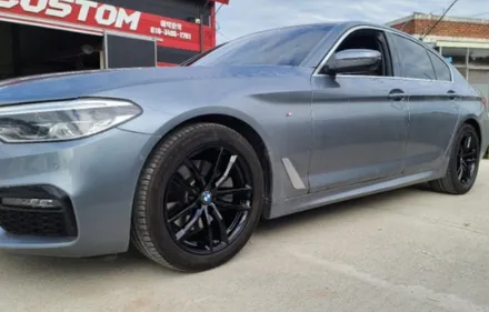 충주휠도색 BMW 520D 유광블랙 휠도색 작업 사진 입니다! / 원주시 소초면