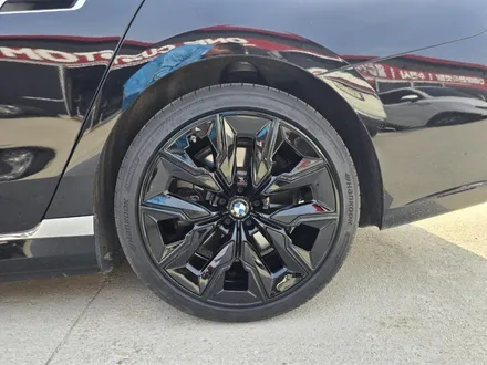 원주휠도색 BMW i7 블랙유광 휠도색 작업 입니다! / 원주시 소초면