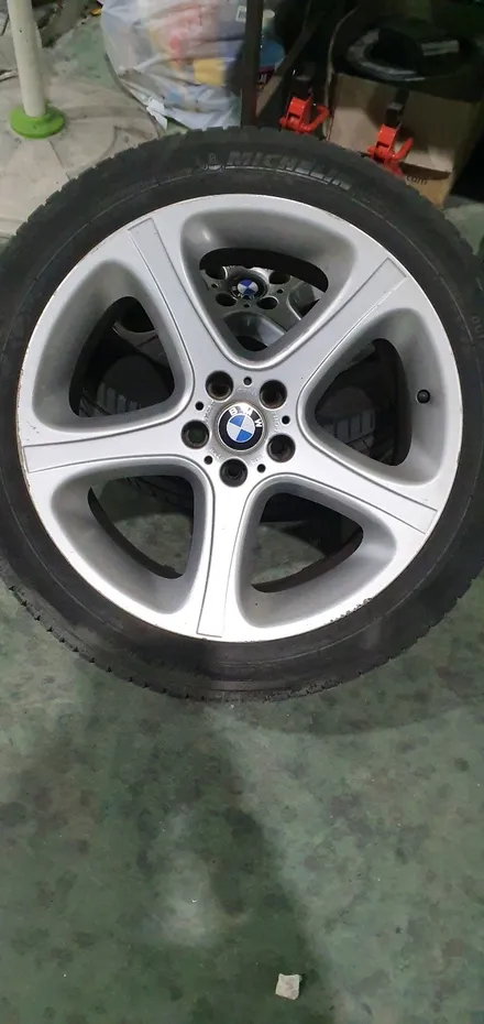 수입차튜닝, 자동차휠복원 Bmw x5 블랙유광 휠도색 / 원주시 소초면