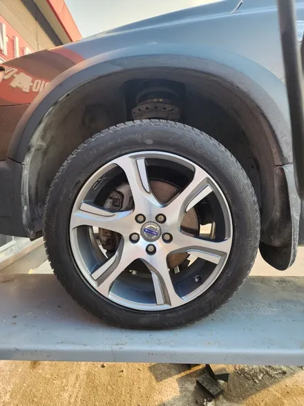원주휠복원  볼보 XC70 다이아몬드컷팅 다이아컷팅 휠수리 휠복원 시공! / 원주시 소초면
