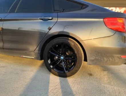 자동차 휠수리 BMW 3GT 블랙유광 휠도색 휠복원 시공과정 소개 / 원주시 소초면