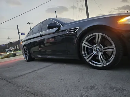 원주휠복원 BMW 5시리즈 고스트크롬 다크스퍼터링 휠도색 시공! / 원주시 소초면