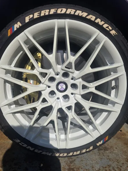 제천휠수리 휠도색 BMW Z4 화이트 컬러 휠도색 작업 전후사진! / 원주시 소초면