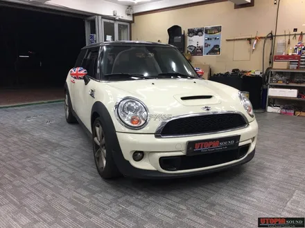 울산BMW카오디오 /   BMW 미니 카 오디오 스피커 교환 작업.. 그리고 문제점..