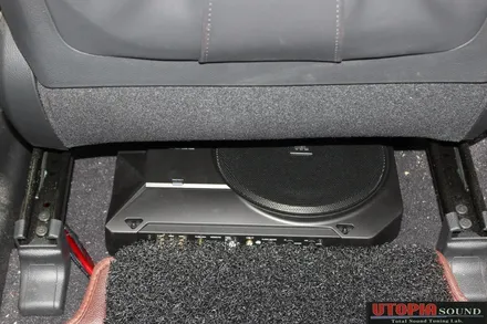 [울산카오디오]   맥스크루즈 JBL BASSPRO SL 8인치     시트우퍼를 장착하여 베이스를 보강시키다