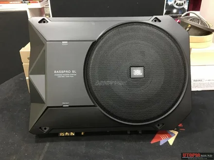 울산카오디오 시트우퍼 )  싼타페 TM JBL Bass Pro SL 시트우퍼를 장착하여 BASS 를 보강시키다