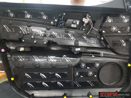 [울산카오디오]   쌍용자동차 코란도스포츠  스웨덴스피커셀수스 XP6.2B + JBL BASS PROII 시트우퍼를 장착