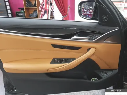 울산BMW카오디오 ,     BMW G30  미국 핸드메이드      수공예 스피커 CDT Kit 장착