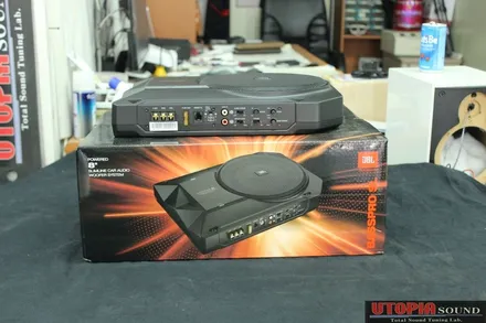 [울산카오디오]   맥스크루즈 JBL BASSPRO SL 8인치     시트우퍼를 장착하여 베이스를 보강시키다
