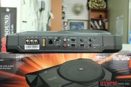 [울산카오디오]   맥스크루즈 JBL BASSPRO SL 8인치     시트우퍼를 장착하여 베이스를 보강시키다