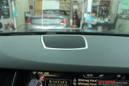 [울산카오디오]   BMW 528i  미국 켈리포니아 수공예제품CDT 센터스피커 CS-03 DVC 장착하다