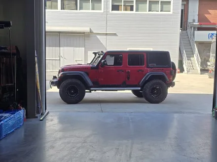 JEEP 루비콘 랭글러 루프탑텐트 루프랙 휴고루프탑텐트 그랜드패밀리815울트라맥스 휴고루프랙 카뷰티 / 대구 달서