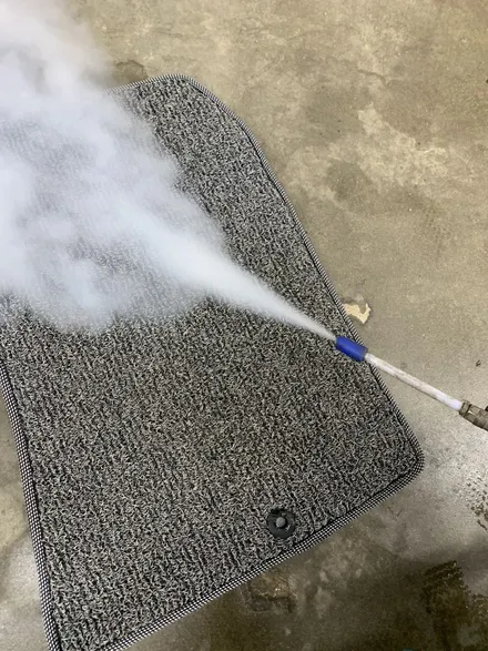 걸포동 손세차 뉴에쿠스 컨디션 관리, 노장이 죽지 않으려면 체계적인 관리 필수 / 경기 김포