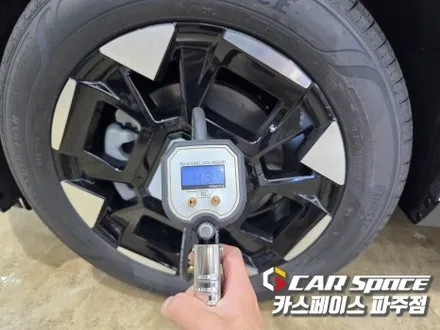일산 카니발 신차패키지 - 메이튼 고정 사이드스텝 발판, 모빌하임 P3 모노륨 바닥매트, 썬팅, PPF, 유리막코팅 설치 튜닝 / 파주시 와동동