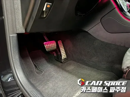 일산 파주 벤츠 GLC 300 풀 엠비언트라이트 시공 및 안드로이드올인원 네비게이션 모니터장착 튜닝 / 파주시 와동동