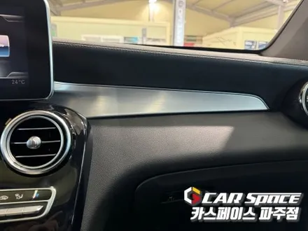 일산 파주 벤츠 GLC 300 풀 엠비언트라이트 시공 및 안드로이드올인원 네비게이션 모니터장착 튜닝 / 파주시 와동동