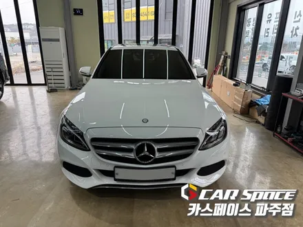 일산 파주 김포 벤츠 C클래스 C220 3색 순정 엠비언트를 64색 무빙 엠비언트라이트로 교체 설치장착 튜닝 시공 / 파주시 와동동