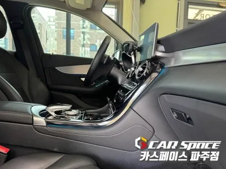 파주 엠비언트 벤츠 GLC 송풍구 콘솔 풋등 도어, 4D 부메스터 전동트위터까지 순정연동으로 화려하게 / 파주시 와동동