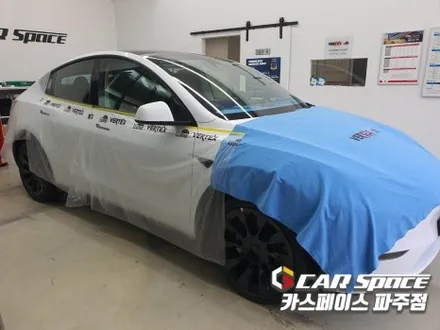 파주 테슬라 모델 Y 기존 블랙박스 이전설치와 오렌지박스 추가한 신차패키지 튜닝 시공 (김포 양주 의정부 동두천) / 파주시 와동동
