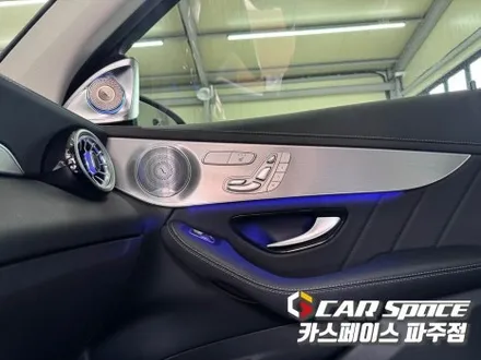 파주 엠비언트 벤츠 GLC 송풍구 콘솔 풋등 도어, 4D 부메스터 전동트위터까지 순정연동으로 화려하게 / 파주시 와동동