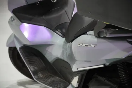 [나이퍼스] 혼다 PCX 125 전체랩핑 (판타스틱 그레이 퍼플)시공 시흥랩핑 / 시흥시 월곶동