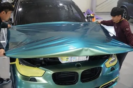 [나이퍼스]시흥랩핑 BMW 5GT AXWRAP 카멜레온 그린  전체랩핑 / 시흥시 월곶동