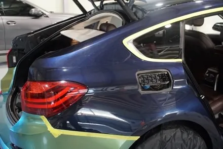 [나이퍼스]시흥랩핑 BMW 5GT AXWRAP 카멜레온 그린  전체랩핑 / 시흥시 월곶동