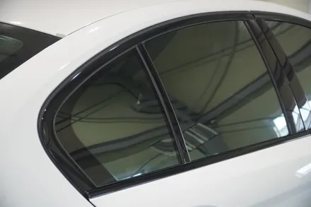 BMW G30 520i 부분랩핑 (창틀 크롬죽이기 , 실내 PPF) Ax 필름 고광도 유광 블랙 (PPF) / 시흥시 월곶동