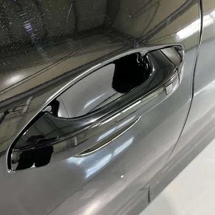 KIA K5 DL3 부분랩핑 (창틀 크롬 죽이기, 도어 캐치) AX 필름 고광도 유광 블랙 (PET) / 시흥시 월곶동