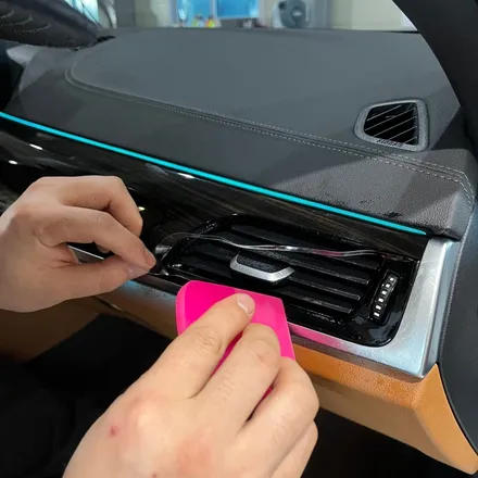 BMW G30 520i 부분랩핑 (창틀 크롬죽이기 , 실내 PPF) Ax 필름 고광도 유광 블랙 (PPF) / 시흥시 월곶동