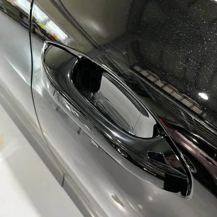 KIA K5 DL3 부분랩핑 (창틀 크롬 죽이기, 도어 캐치) AX 필름 고광도 유광 블랙 (PET) / 시흥시 월곶동