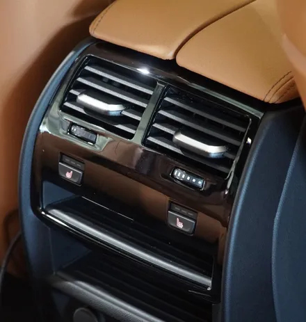 BMW G30 520i 부분랩핑 (창틀 크롬죽이기 , 실내 PPF) Ax 필름 고광도 유광 블랙 (PPF) / 시흥시 월곶동